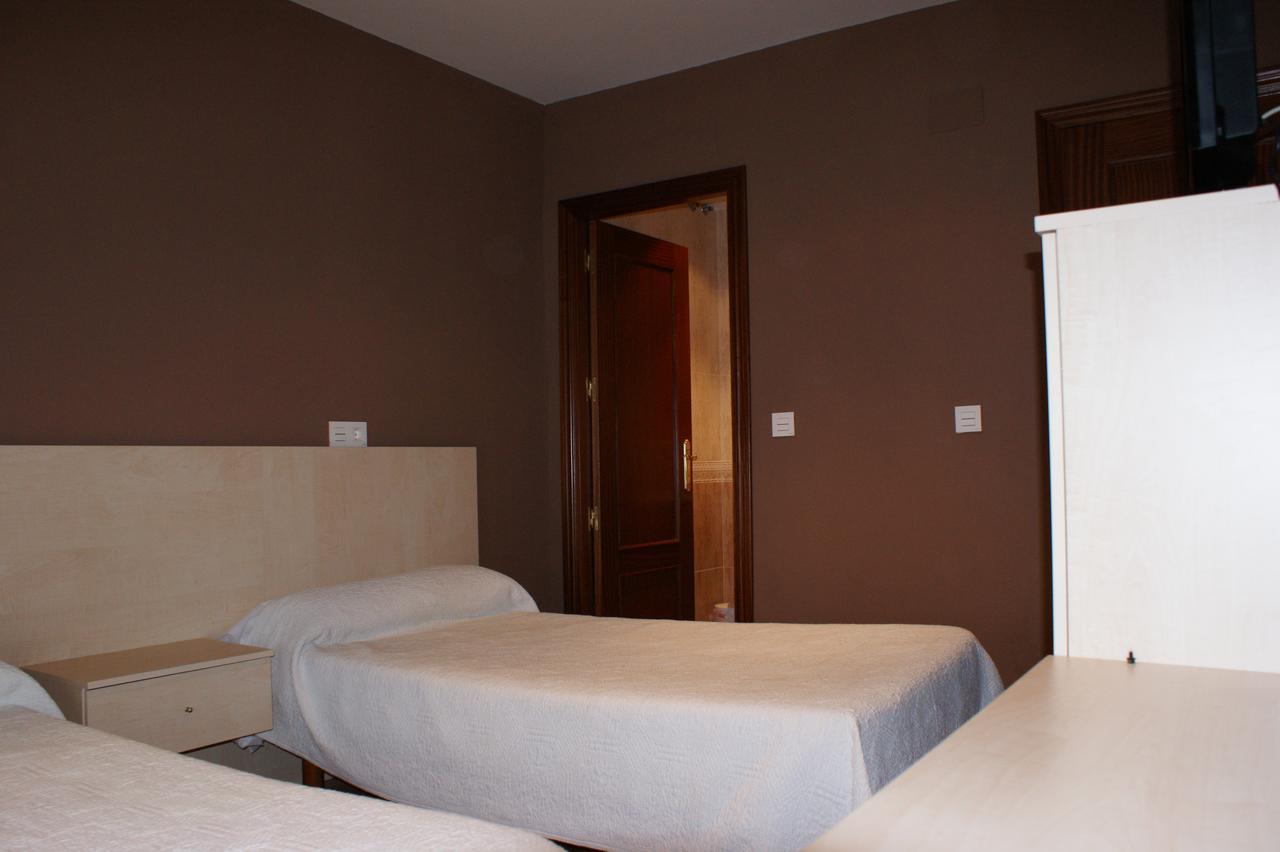 Hostal Carazo Torquemada Εξωτερικό φωτογραφία